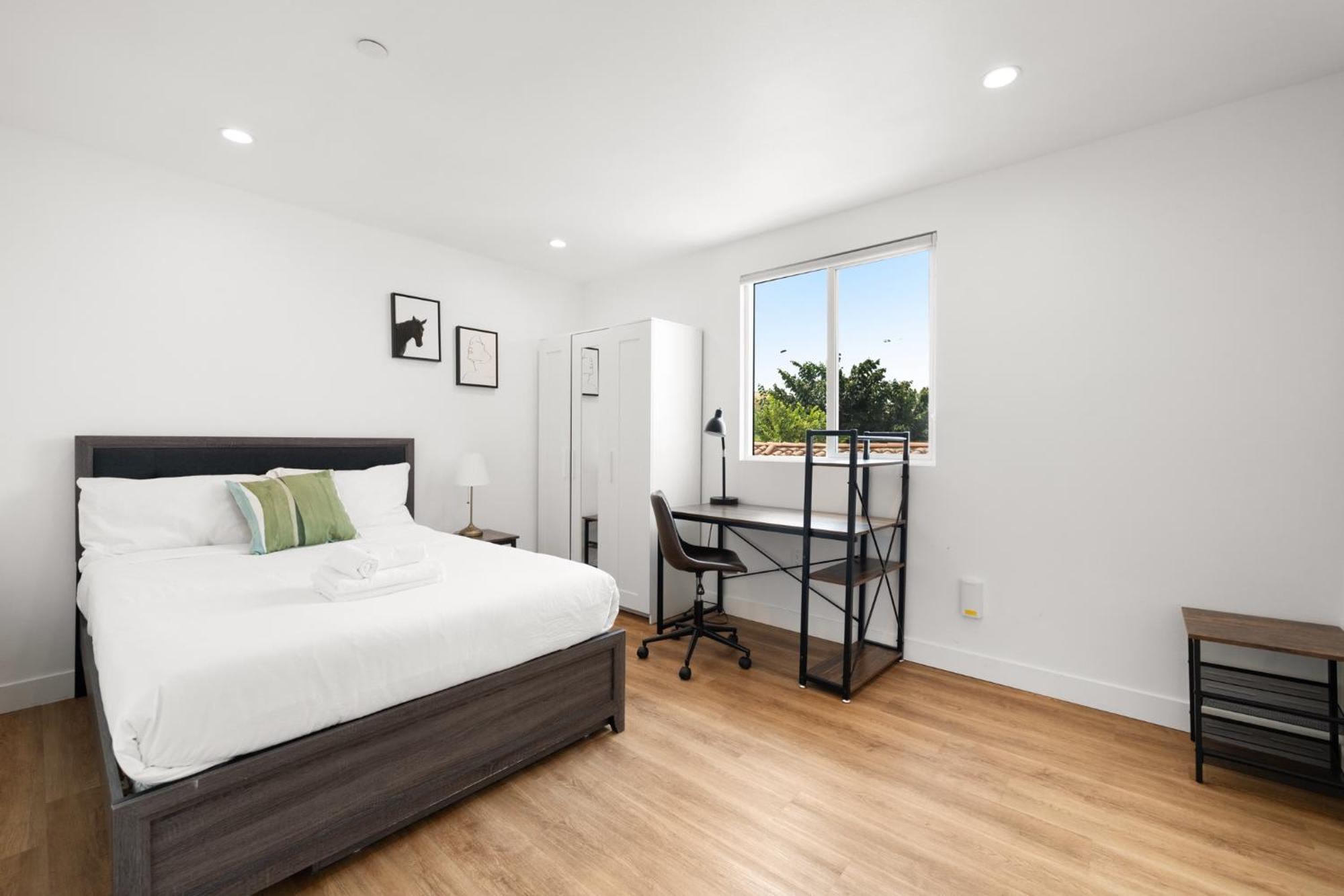 Modern Getaway In The Heart Of La Near Usc, Private Room With Share Living Room And Kitchen Los Angeles Ngoại thất bức ảnh