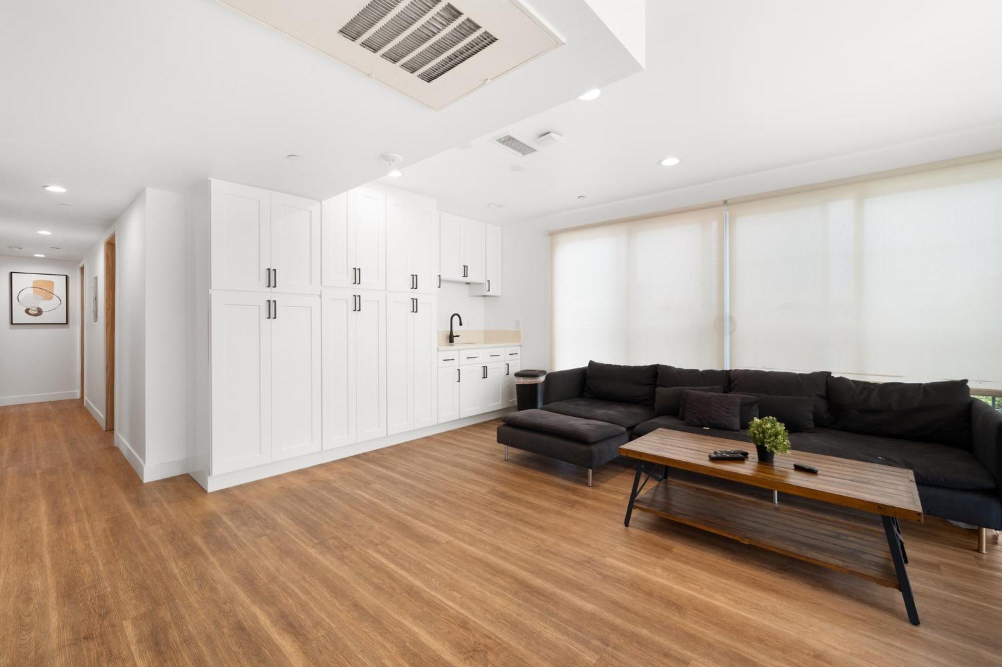 Modern Getaway In The Heart Of La Near Usc, Private Room With Share Living Room And Kitchen Los Angeles Ngoại thất bức ảnh